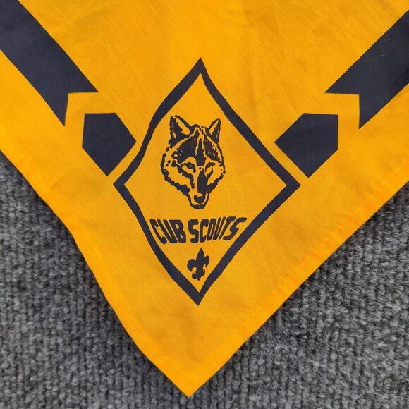 Official Boy Scout of America Yellow Wolf Rank Cub Scout Neckerchief - Picture 3 of 5